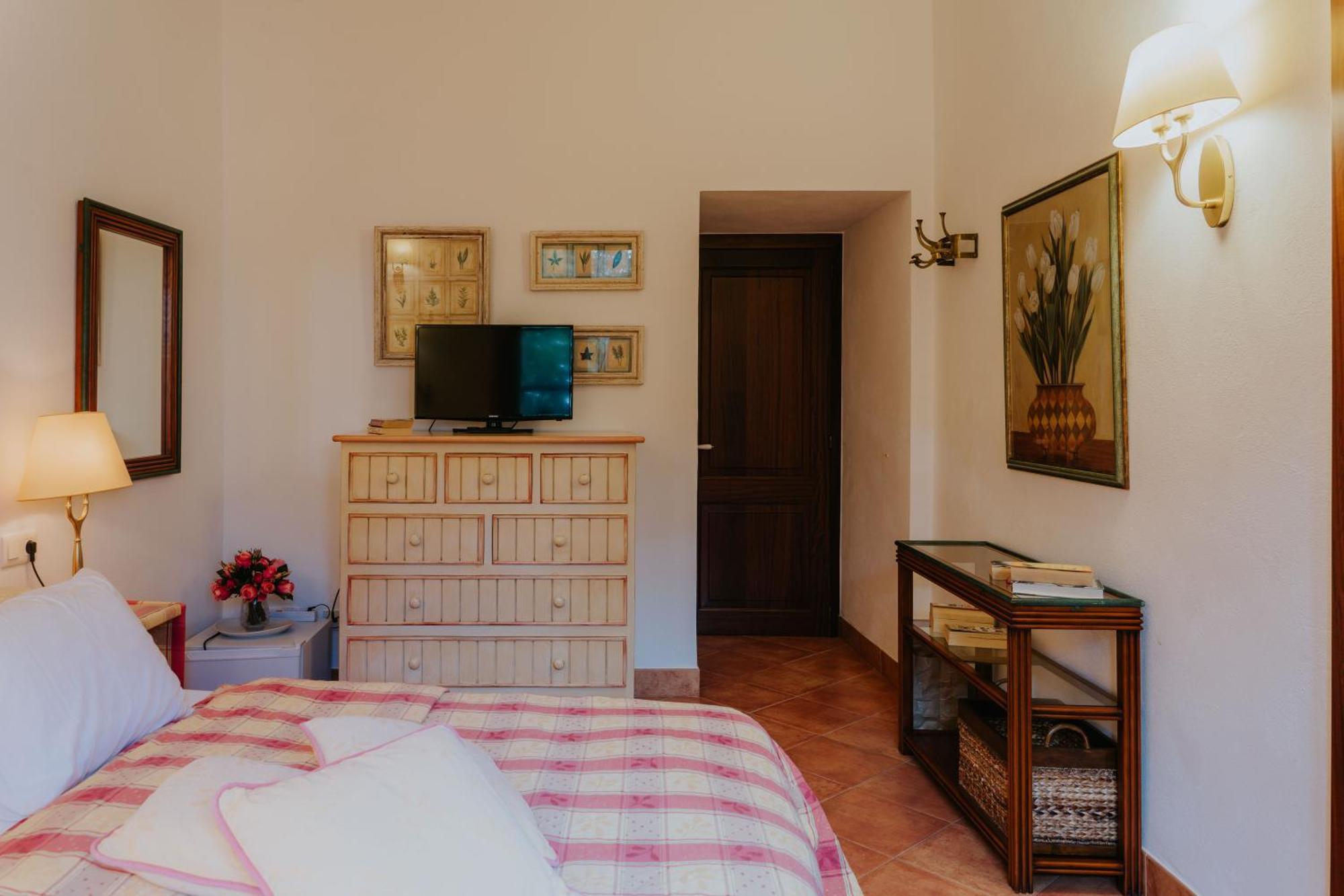 Finca Es Llobets - Adults Only S'Estanyol de Migjorn Exterior photo